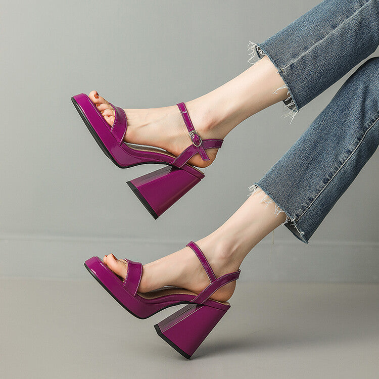 Weekend Cushioned Sandals