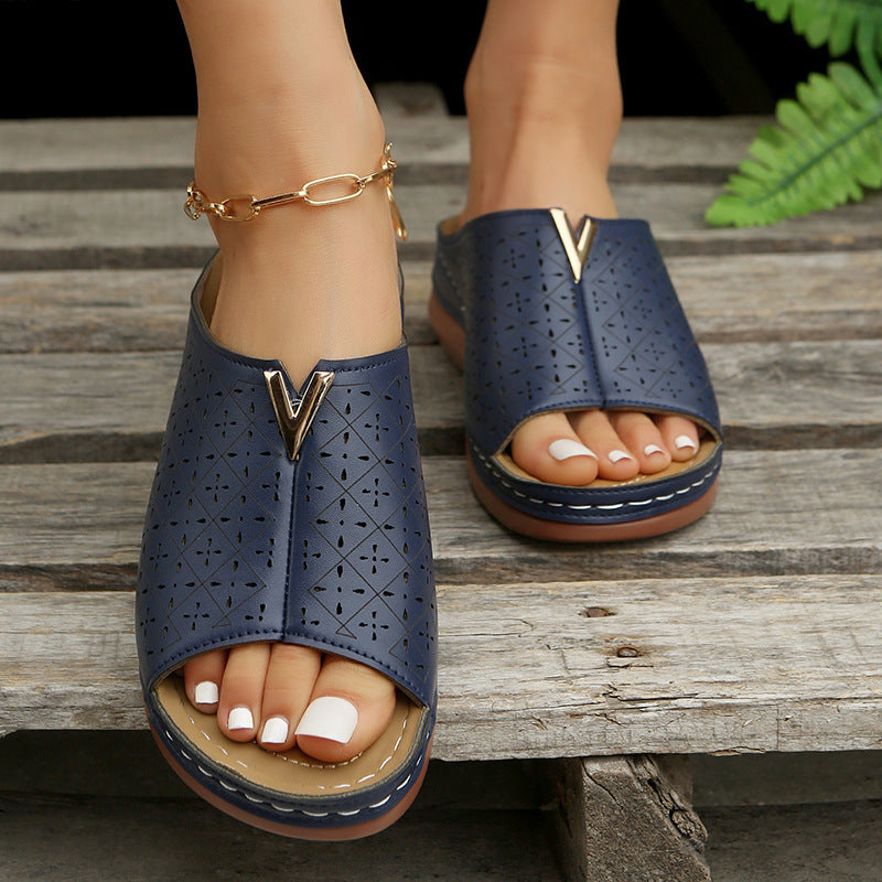 Relaxed Wedge Sandals