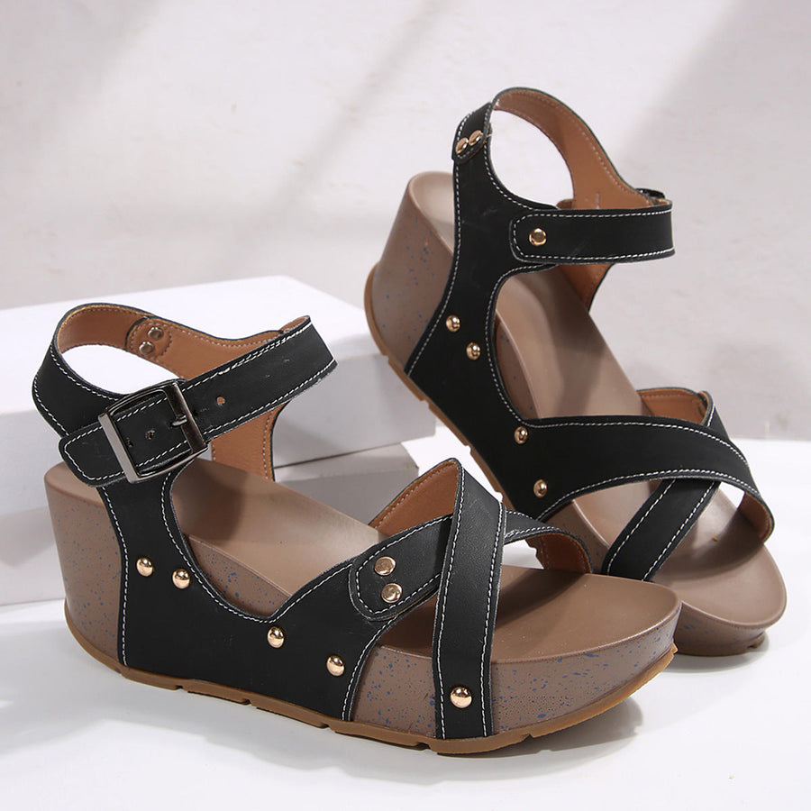 Sunny Classic Sandals