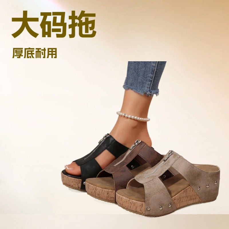Easy Platform Sandals