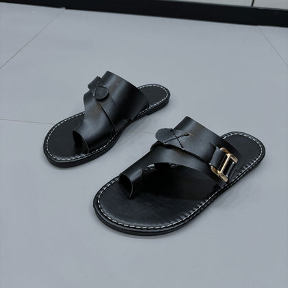 Relaxed Minimal Sandals