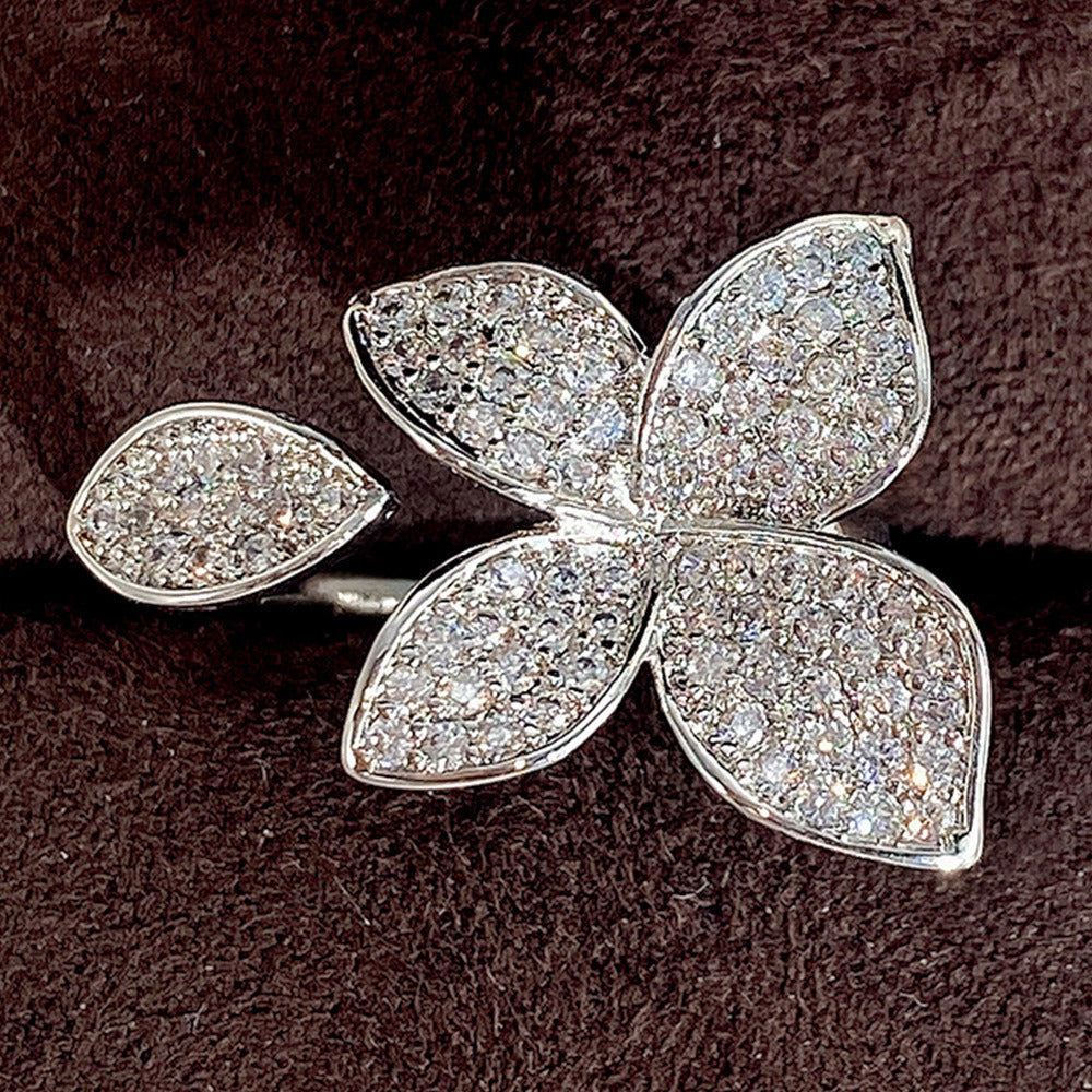 Romantic Vintage Jewelry
