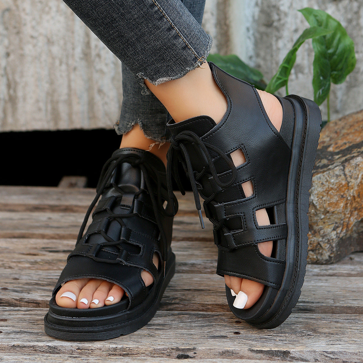 Fresh Raffia Sandals