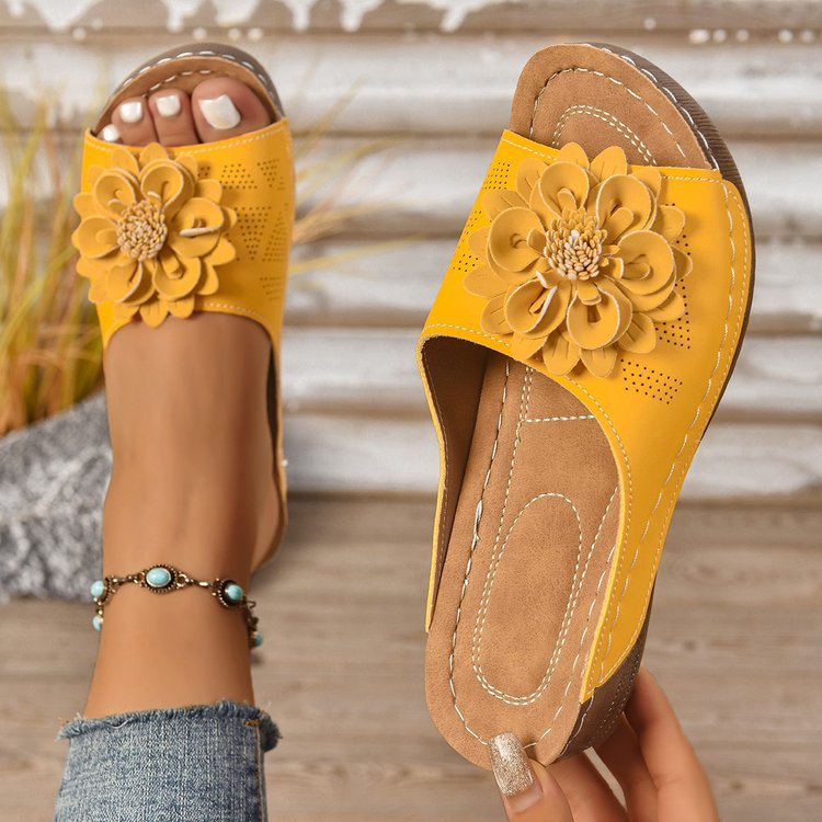 Simple Lace-Up Sandals
