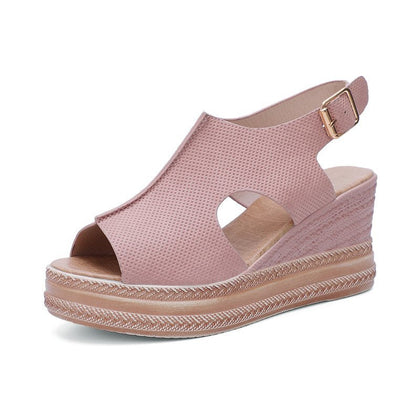 Minimal Vacation Sandals