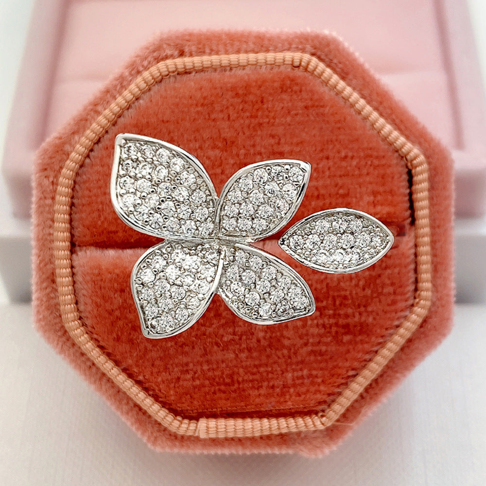 Romantic Vintage Jewelry