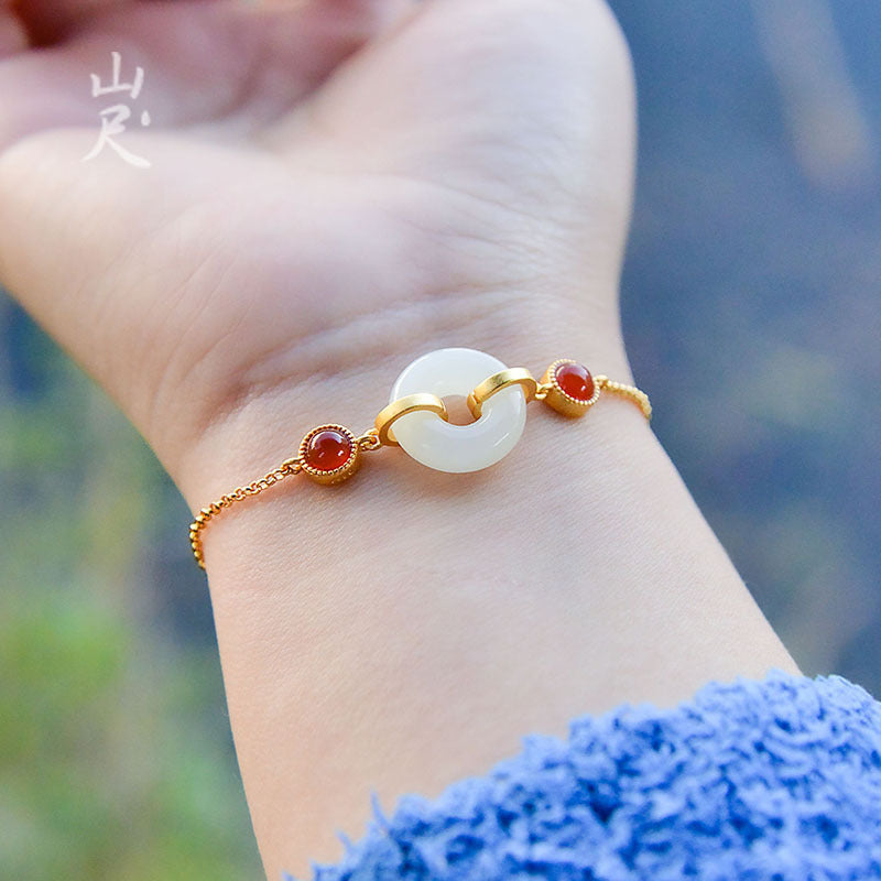 Daily Minimal Jewelry