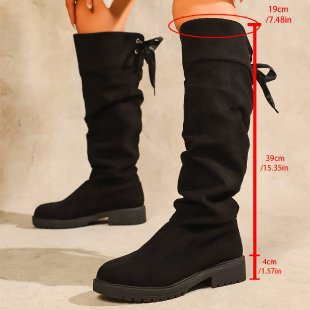 Relaxed Textured Boots
