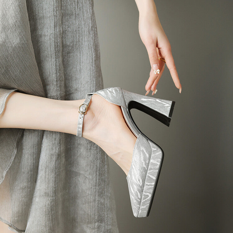 Relaxed Wedge Sandals