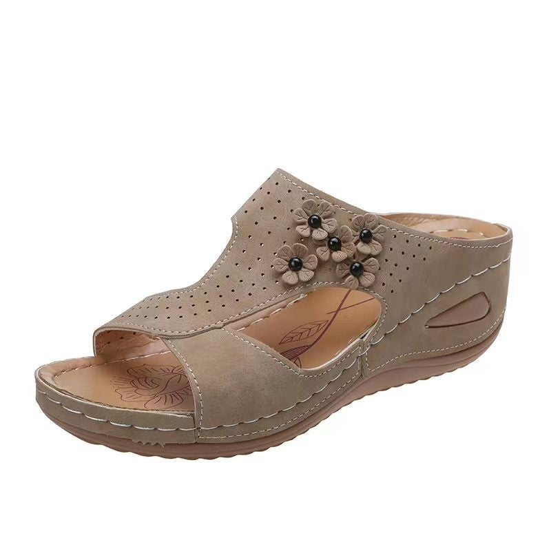 Weekend Flat Sandals