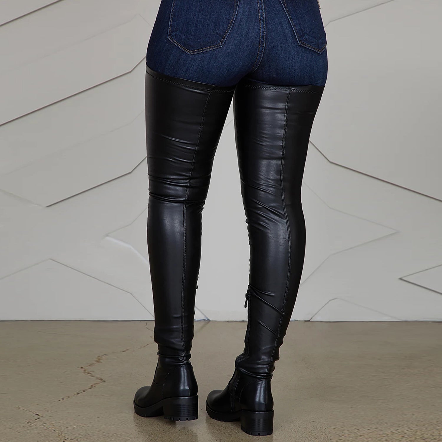 Everyday Minimal Boots