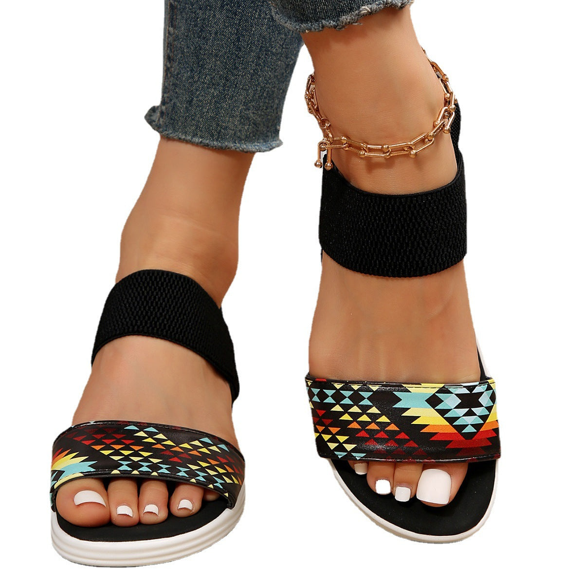 Weekend Minimal Sandals
