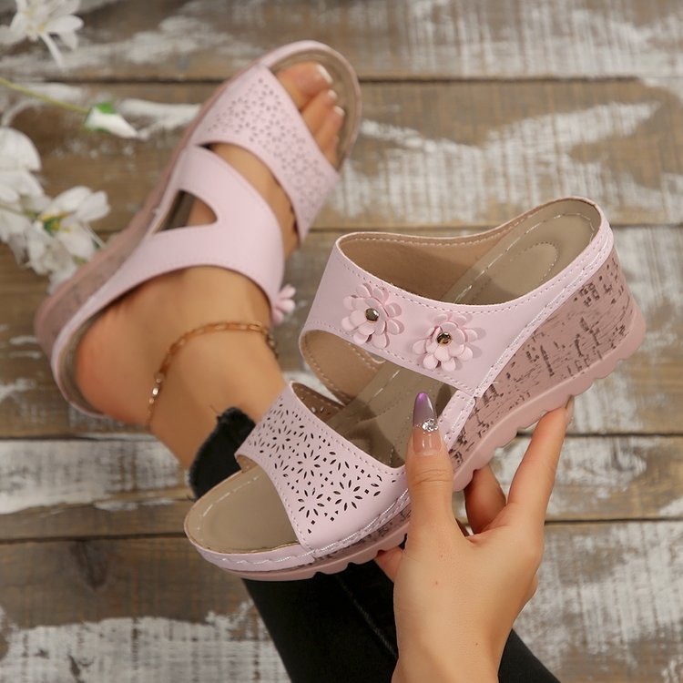 Travel Buckled Sandals
