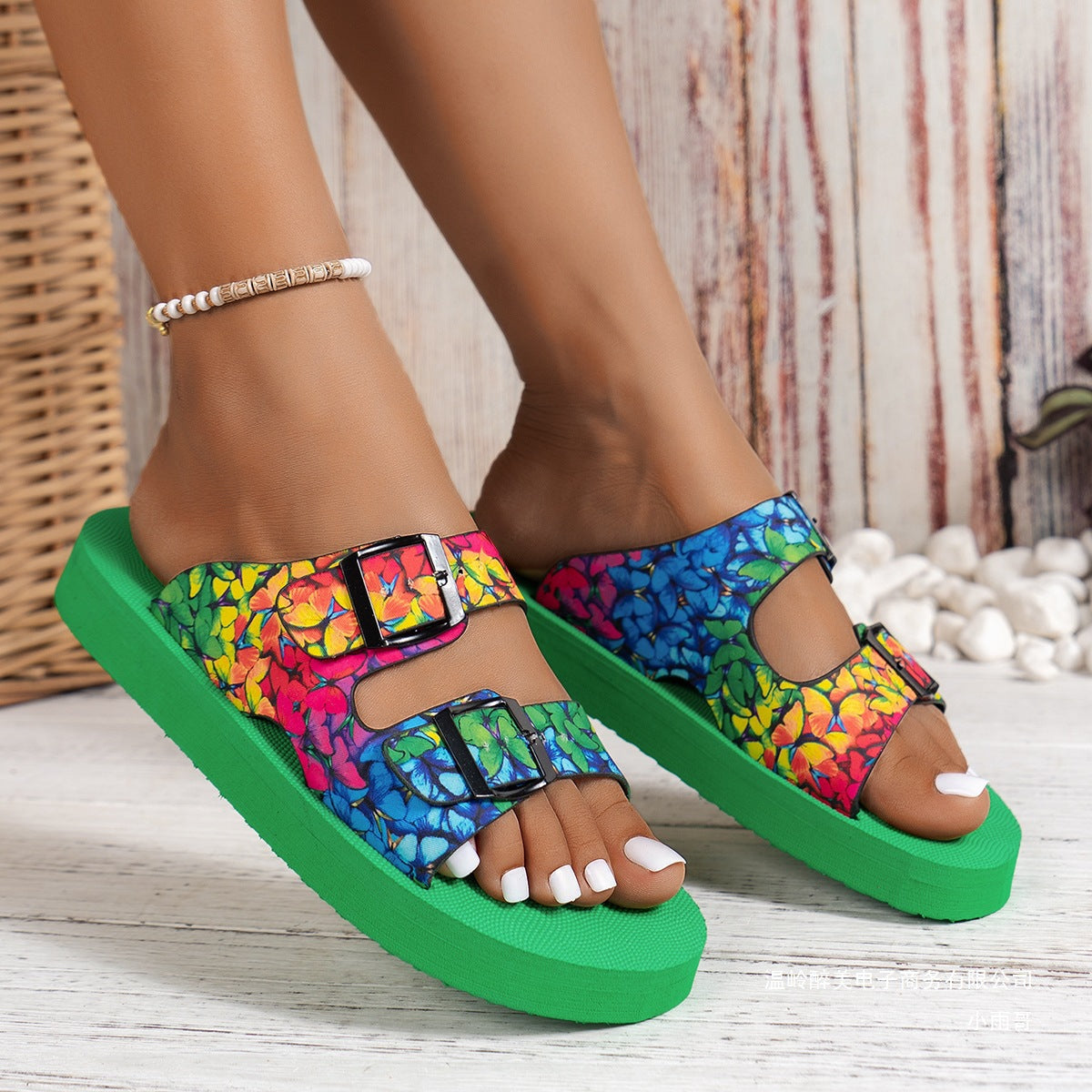 Airy Cork Sandals