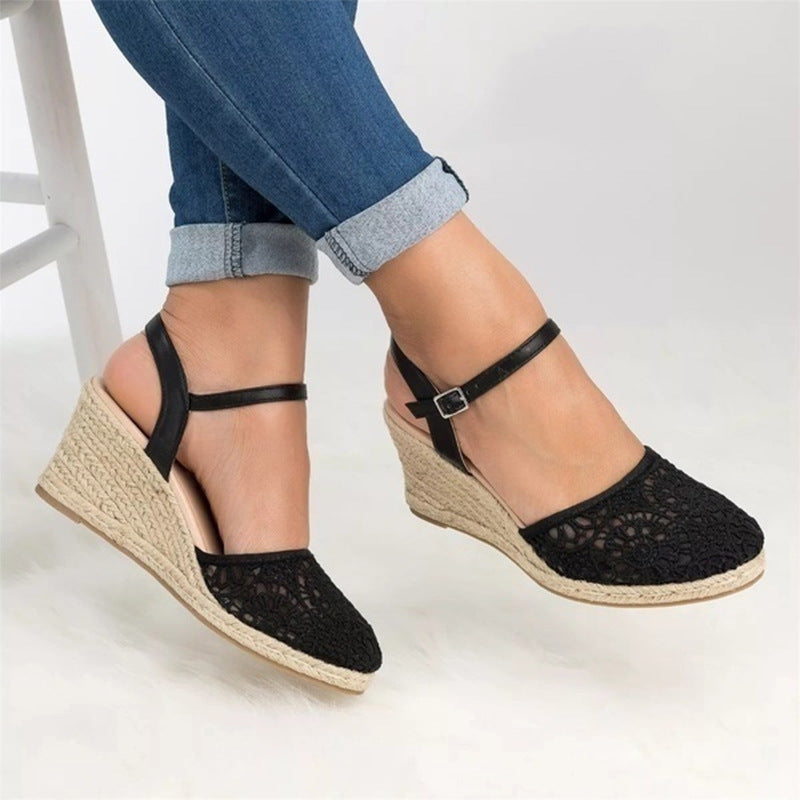 Minimal Soft Sandals