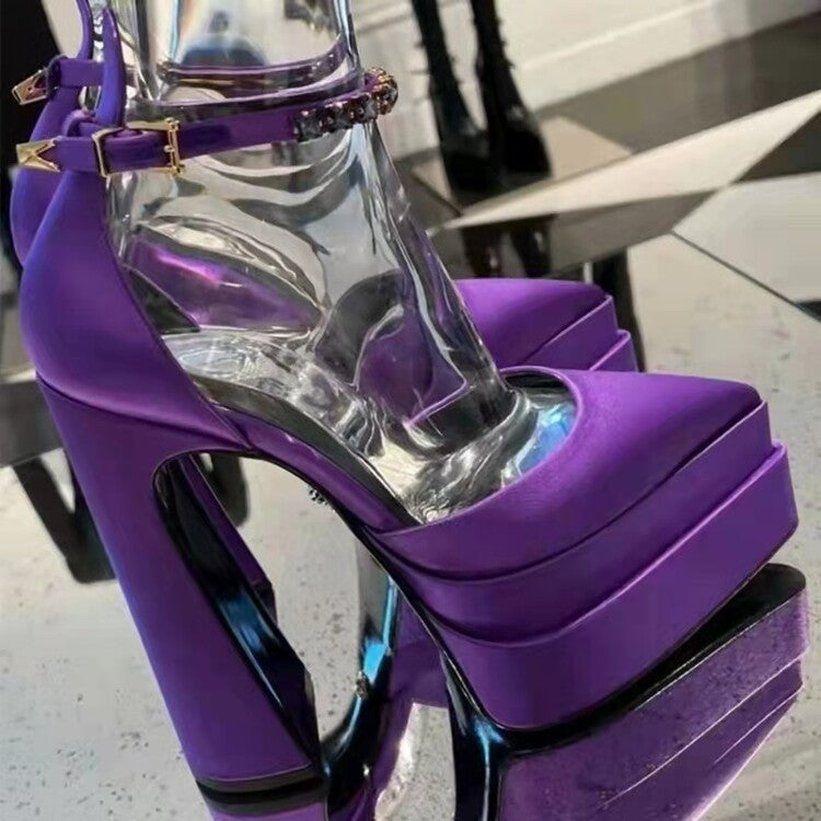 Simple Heeled Sandals