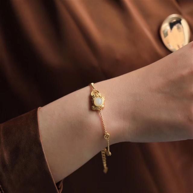 Elegant Chain Jewelry