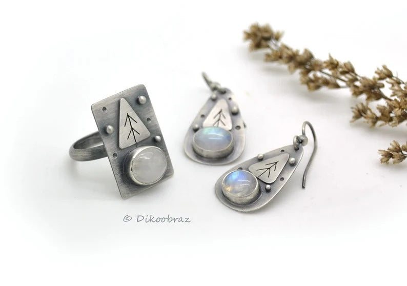 Easy Vintage Jewelry