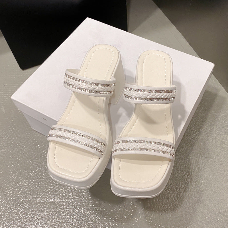 Minimal Summer Sandals