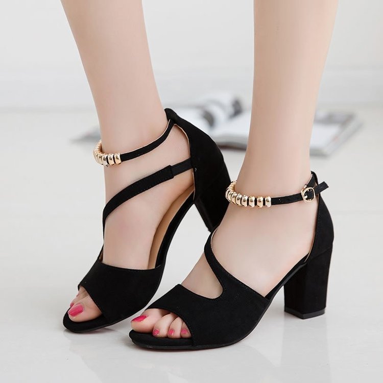 Airy Metallic Sandals