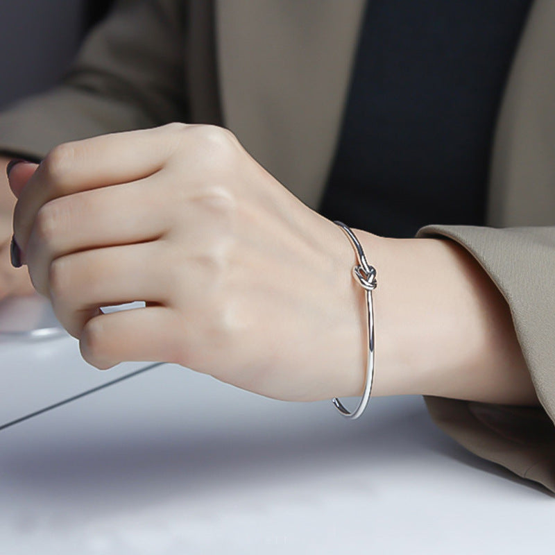 Modern Simple Jewelry