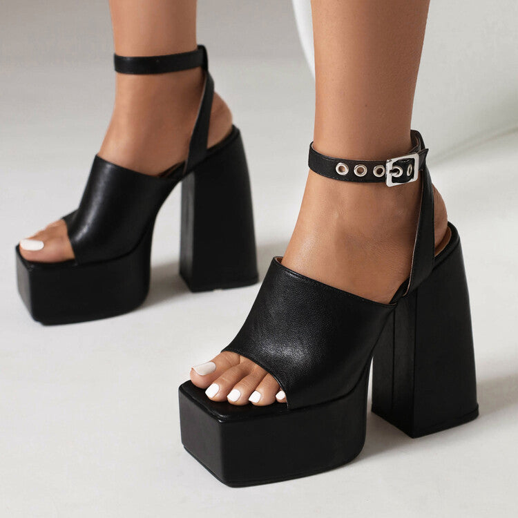 Coastal Classic Sandals
