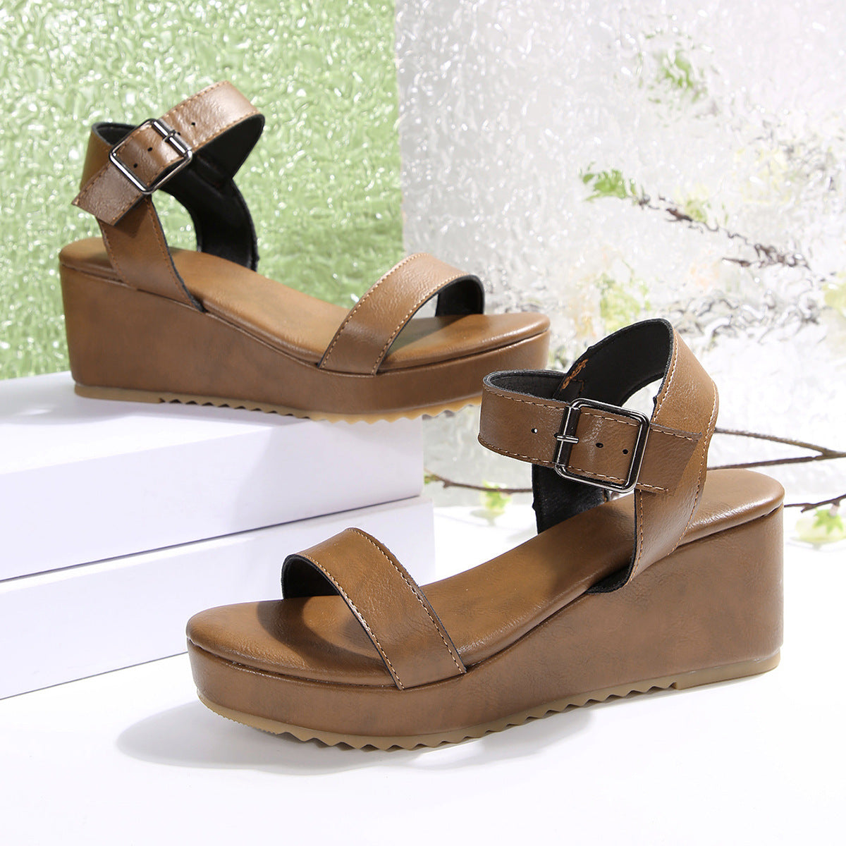 Breezy Metallic Sandals