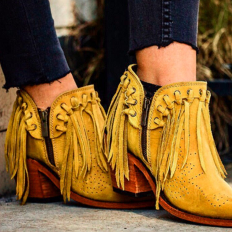 Walking Heeled Boots