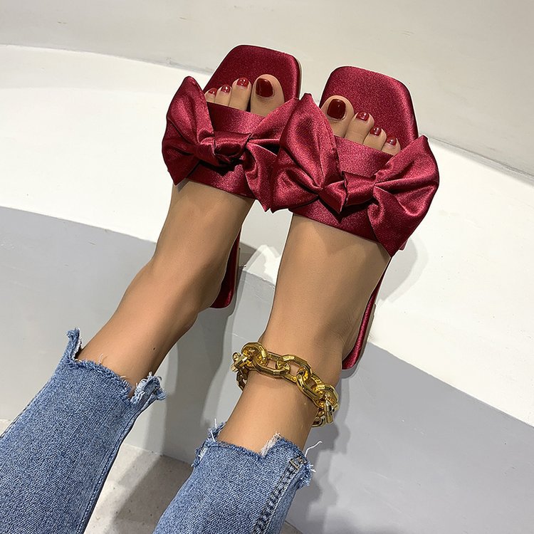 Fresh Raffia Sandals
