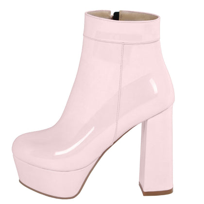Timeless Minimal Boots