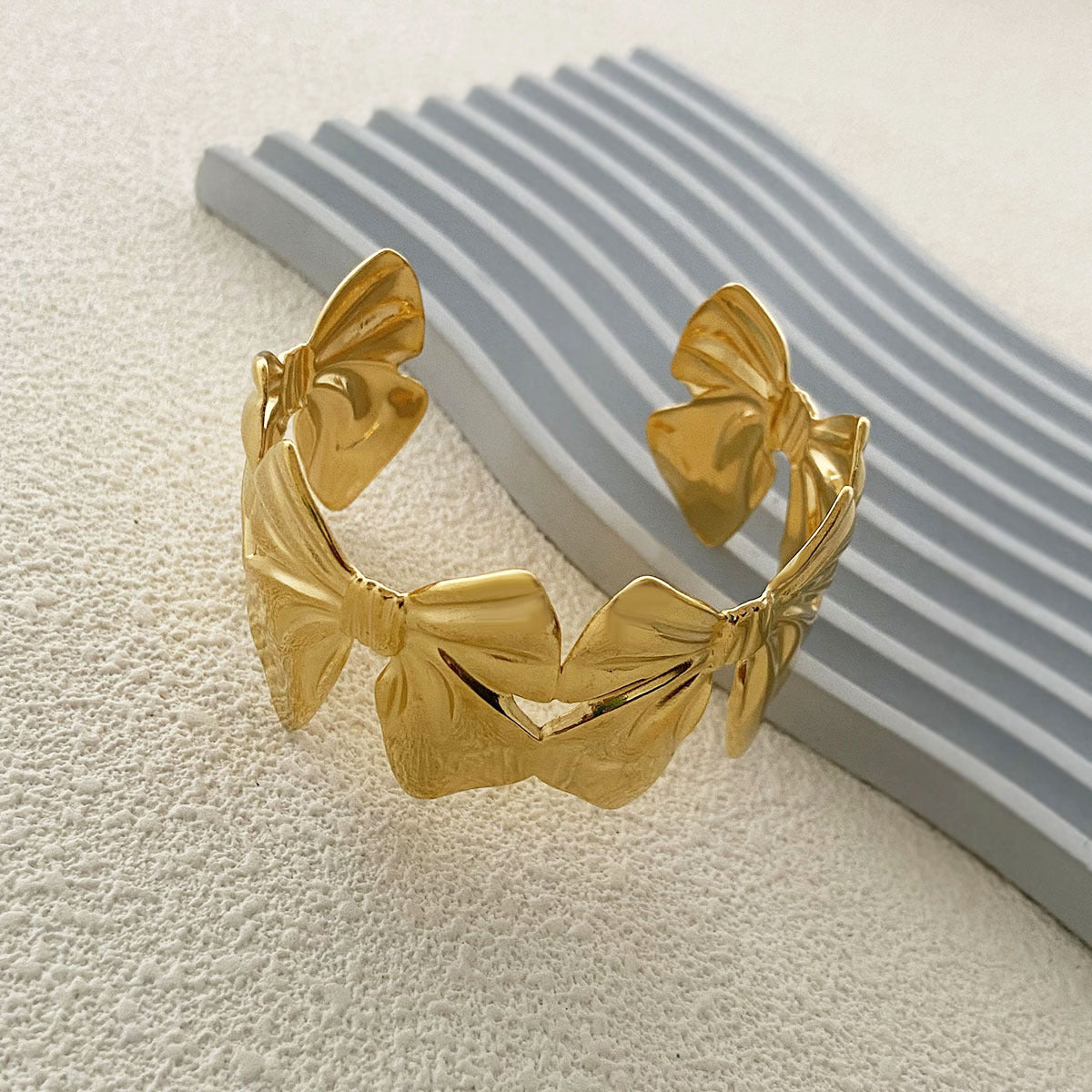 Light Simple Jewelry