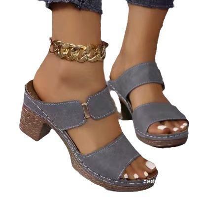 Easy Raffia Sandals
