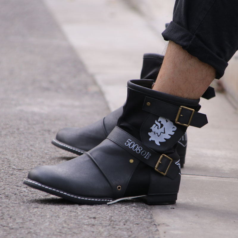 Relaxed Pointed Boots