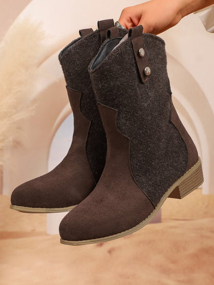 Airy Winter Boots