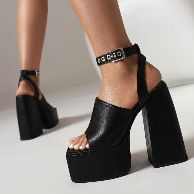 Coastal Classic Sandals