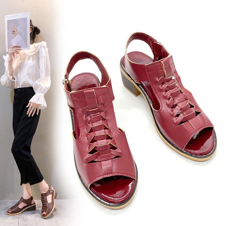 Clean Wedge Sandals