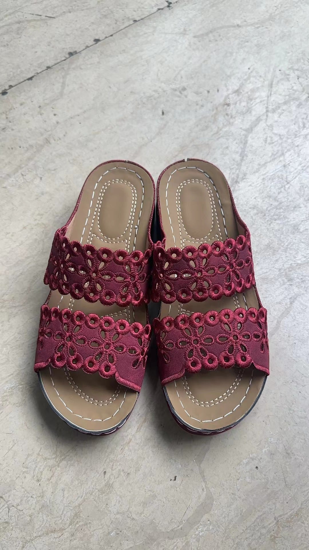 Weekend Minimal Sandals
