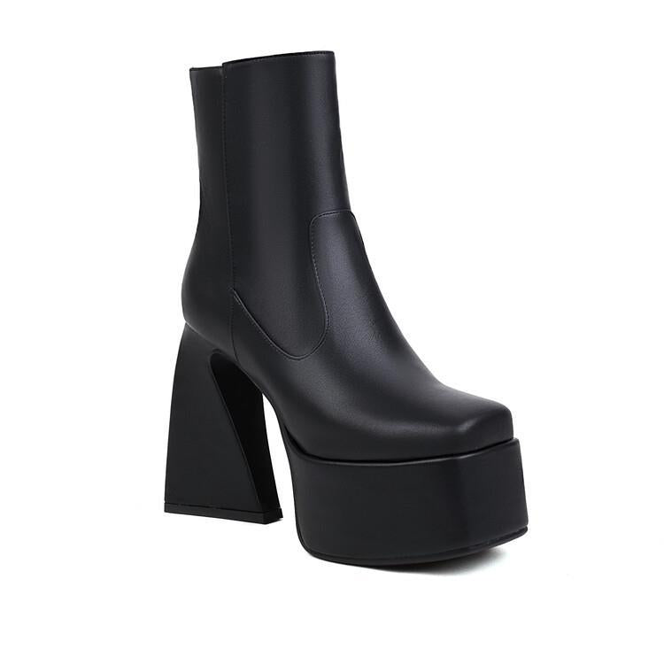 Minimal Vintage Boots