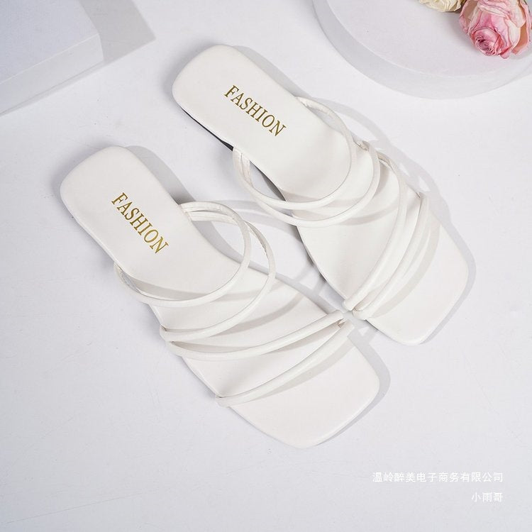 Airy Flat Sandals