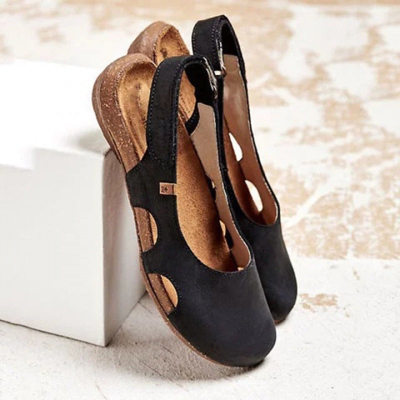 Clean Resort Sandals