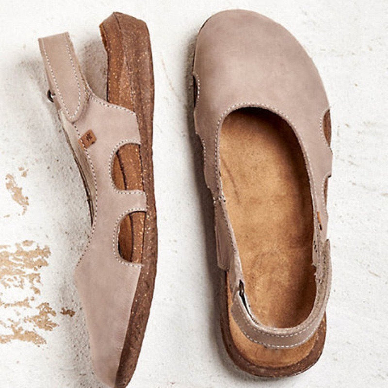 Clean Resort Sandals