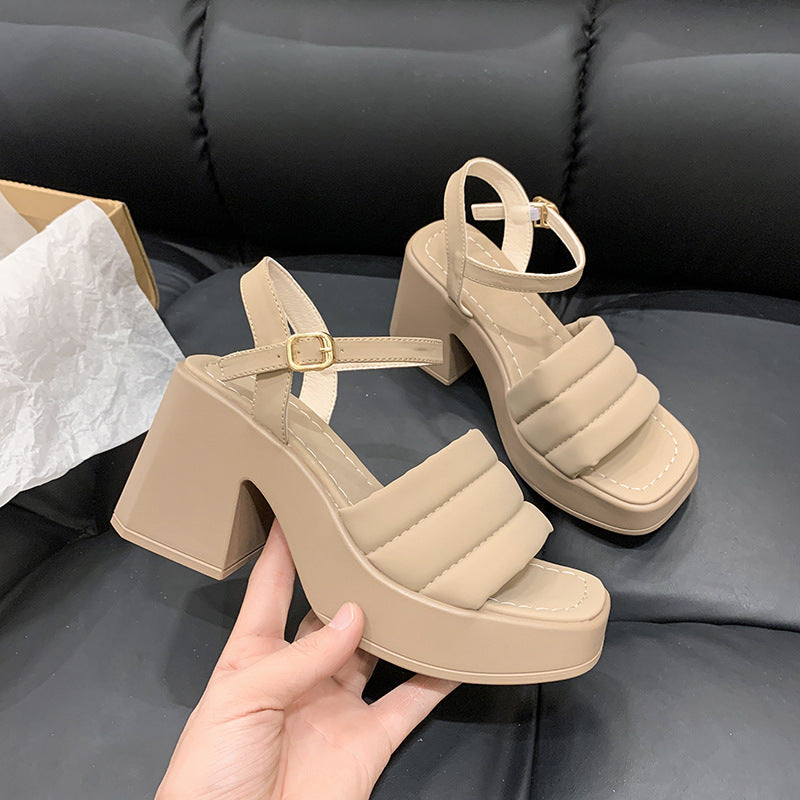 Relaxed Raffia Sandals
