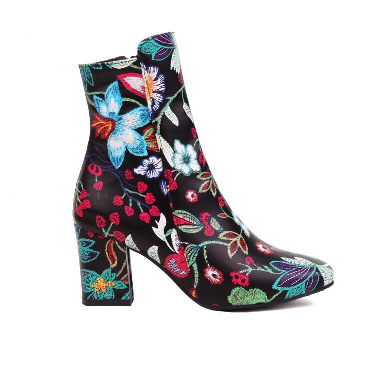 Relaxed Riding Boots