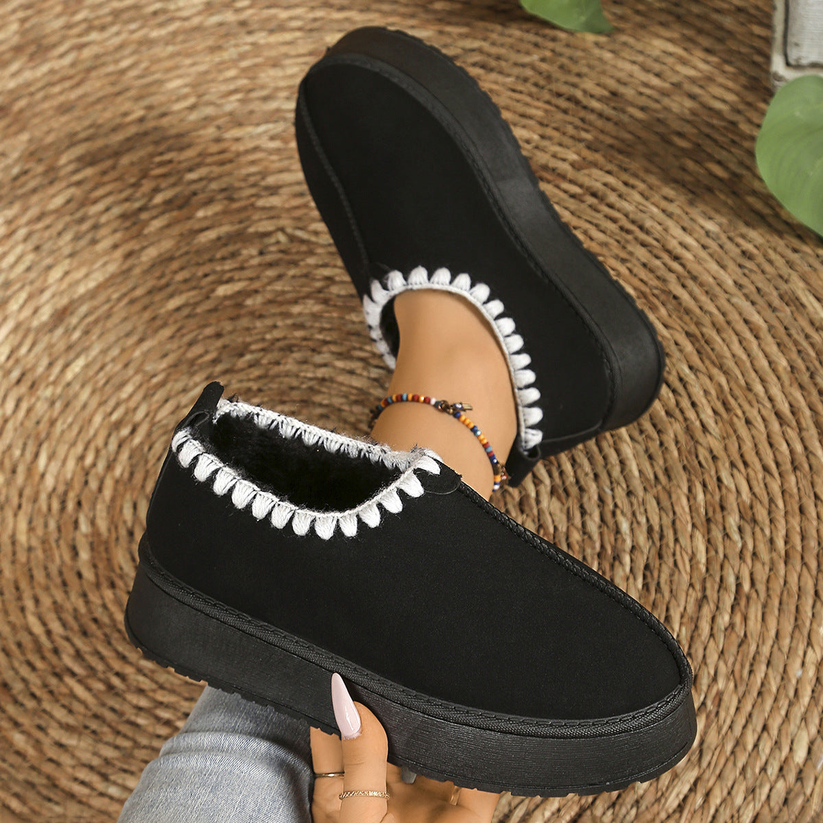 Relaxed Minimal Boots