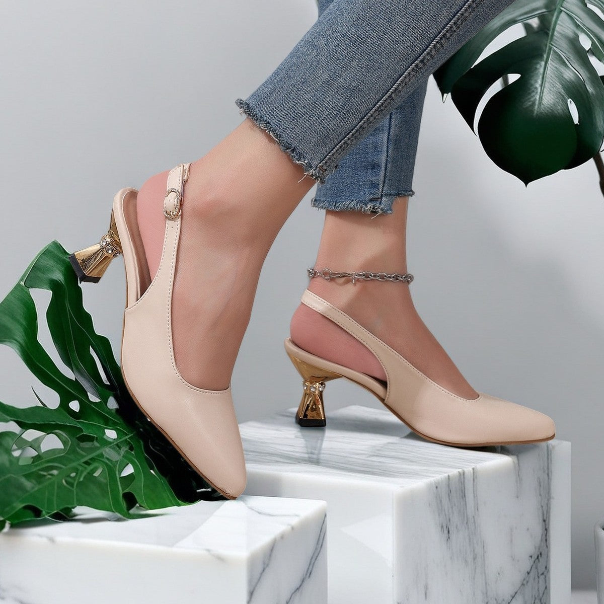 Brunch Lightweight Sandals