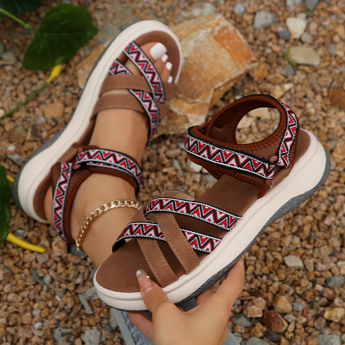 Light Raffia Sandals