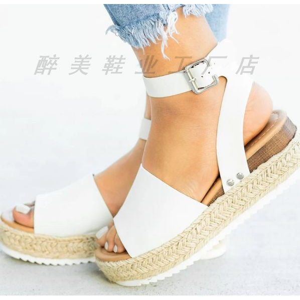 Relaxed Lightweight Sandals