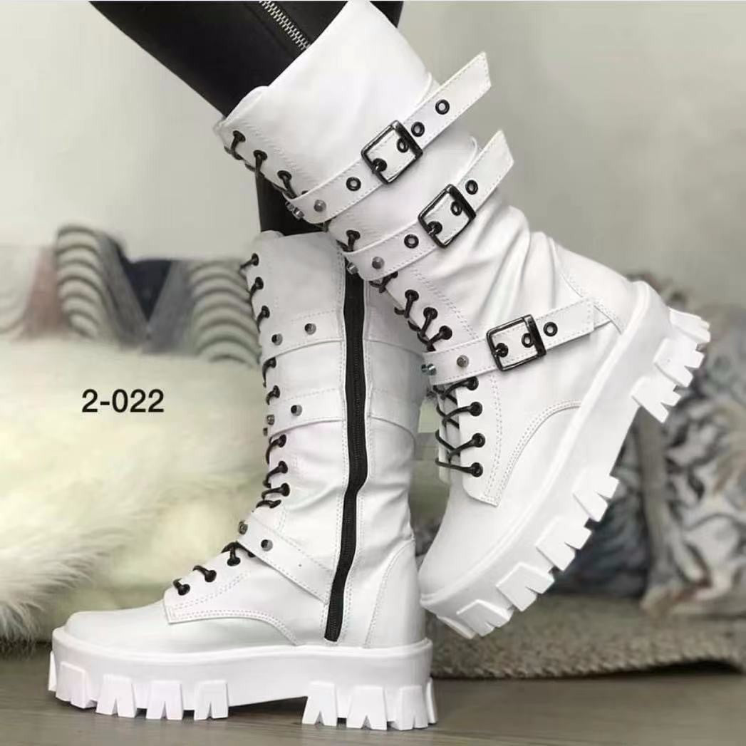 Timeless Minimal Boots