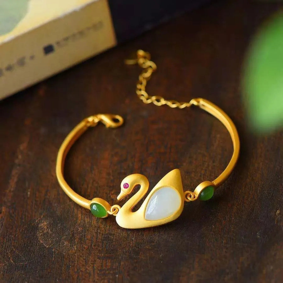 Graceful Vintage Jewelry