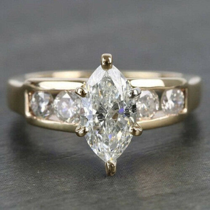 Minimalist Classic Jewelry